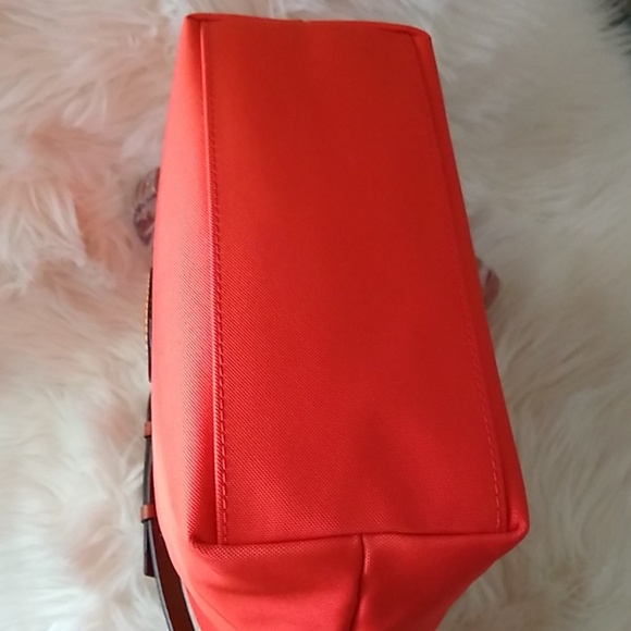 🆕Dooney&Bourke hobo crossbody bag💗 - Picture 5 of 8